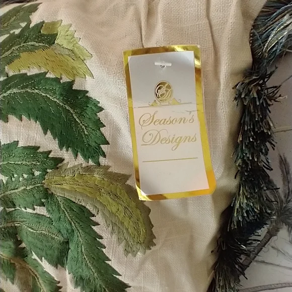 NWT Silk embroidered on linen/Cotton Fringe trim pillows - Picture 9 of 12